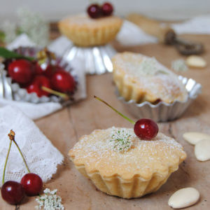 gobeletti mandorla e ciliegia ricetta di pasticciandoconlafranca