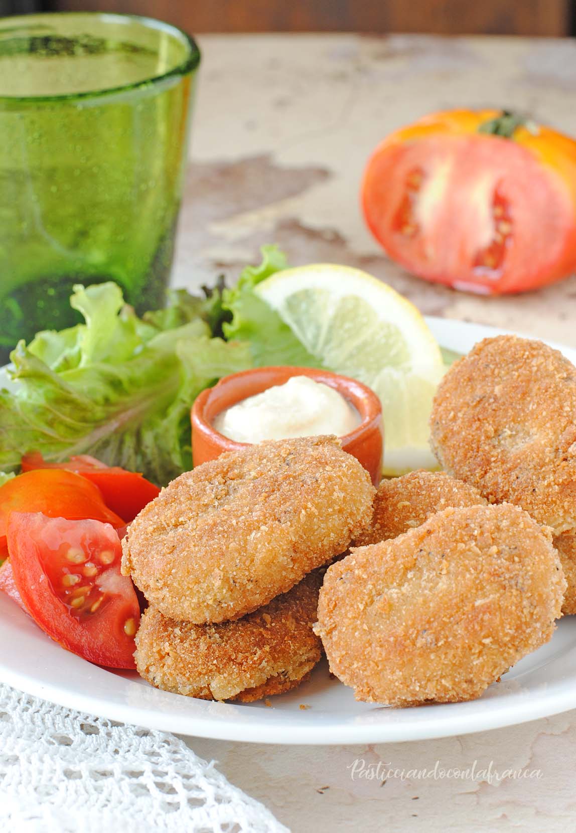 questa immagine rappresenta nuggets vegetali ricetta di pasticciandoconlafranca